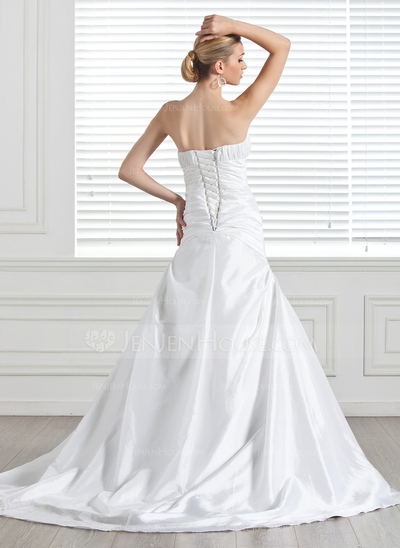 A-Line/Princess Sweetheart Court Train Taffeta Wedding Dress With Ruffle (002005506)