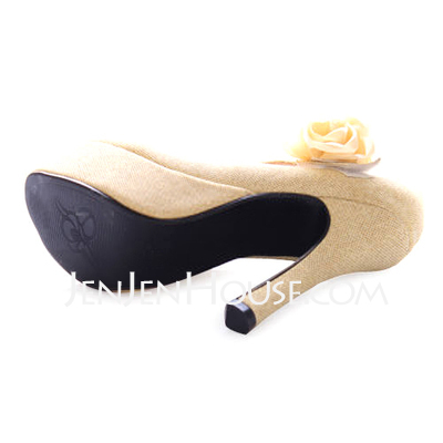 Cloth Stiletto Heel Closed Toe Pumps Bruidsschoenen met Satin Flower (047011907)