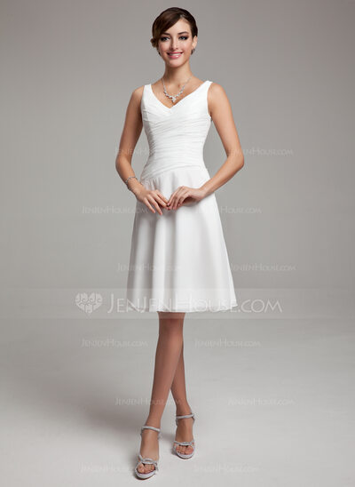 A-Line/Princess V-neck Knee-Length Chiffon Bridesmaid Dress With Ruffle Beading (007001083)