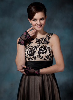 Lace Wrist Gloves (014020528)