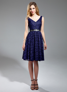 A-Line/Princess V-neck Knee-Length Charmeuse Lace Bridesmaid Dress With Beading (007019657)