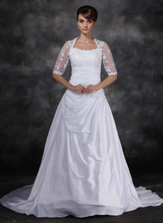A-Line/Princess Scoop Neck Court Train Taffeta Tulle Wedding Dress With Ruffle Lace (002017121)