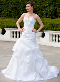 Mermaid Sweetheart Chapel Train Taffeta Wedding Dress With Ruffle Lace Beadwork (002000031)
