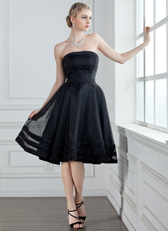A-Line/Princess Strapless Knee-Length Organza Satin Bridesmaid Dress (007001813)