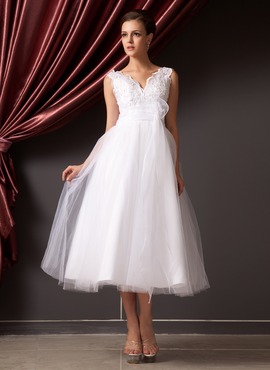A-Line/Princess V-neck Tea-Length Organza Tulle Wedding Dress With Lace Flower(s) (002014240)