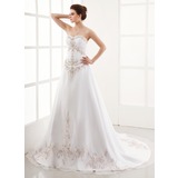 A-Line/Principessa A cuore Coda a strascico corto Organza Raso Abiti per matrimonio con Ricamo Increspature Perline (002001167)