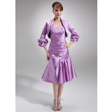 A-formet/Prinsesse Knelengde Charmuse Kjole til brudens mor med Frynse Blonde Beading (008005689)