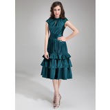 A-Line/Princess Scoop Neck Knee-Length Charmeuse Homecoming Dress With Ruffle (022009416)