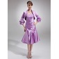 A-formet/Prinsesse Knelengde Charmuse Kjole til brudens mor med Frynse Blonde Beading (008005689)