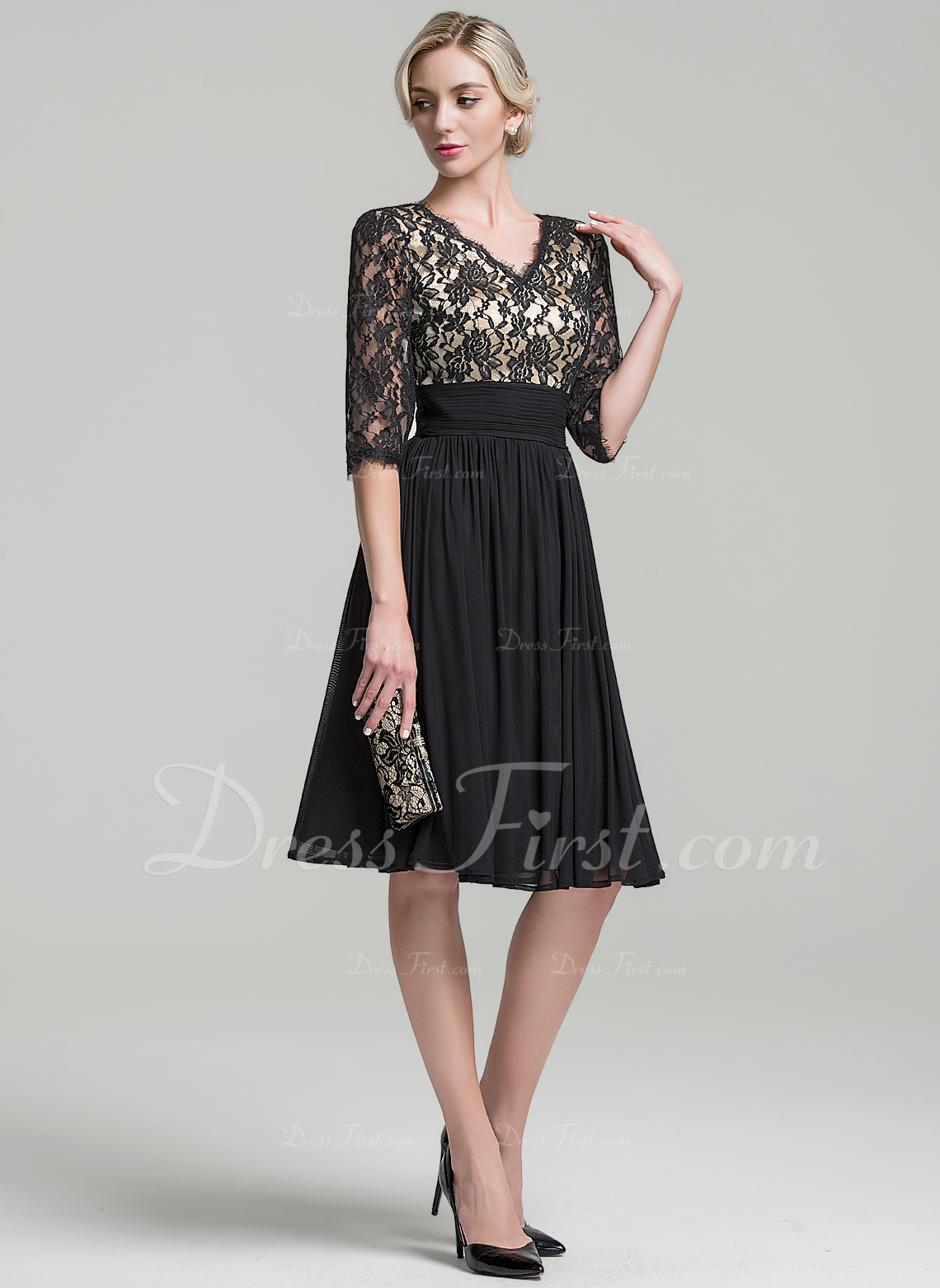 A-Line/Princess V-Neck Knee Length Mother of the Bride & Groom Dresses with Jacket & Sequins main image 0
