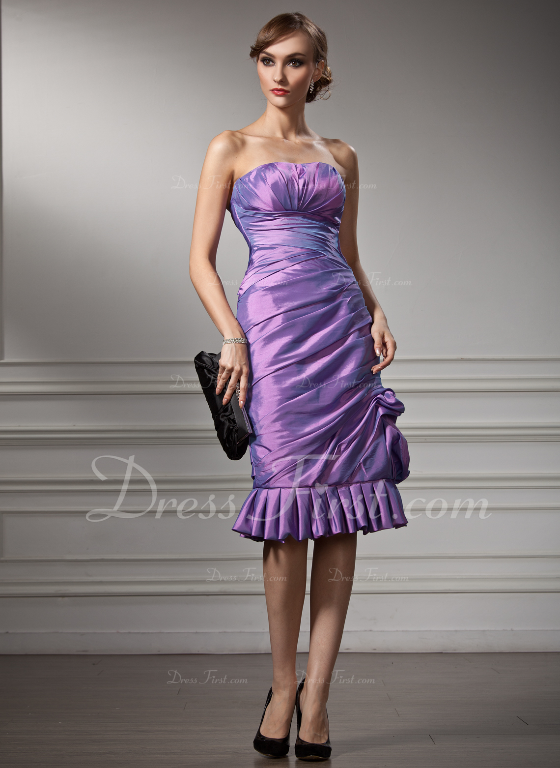 Sheath/Column Sweetheart KneeLength Taffeta Cocktail Dress With Ruffle
