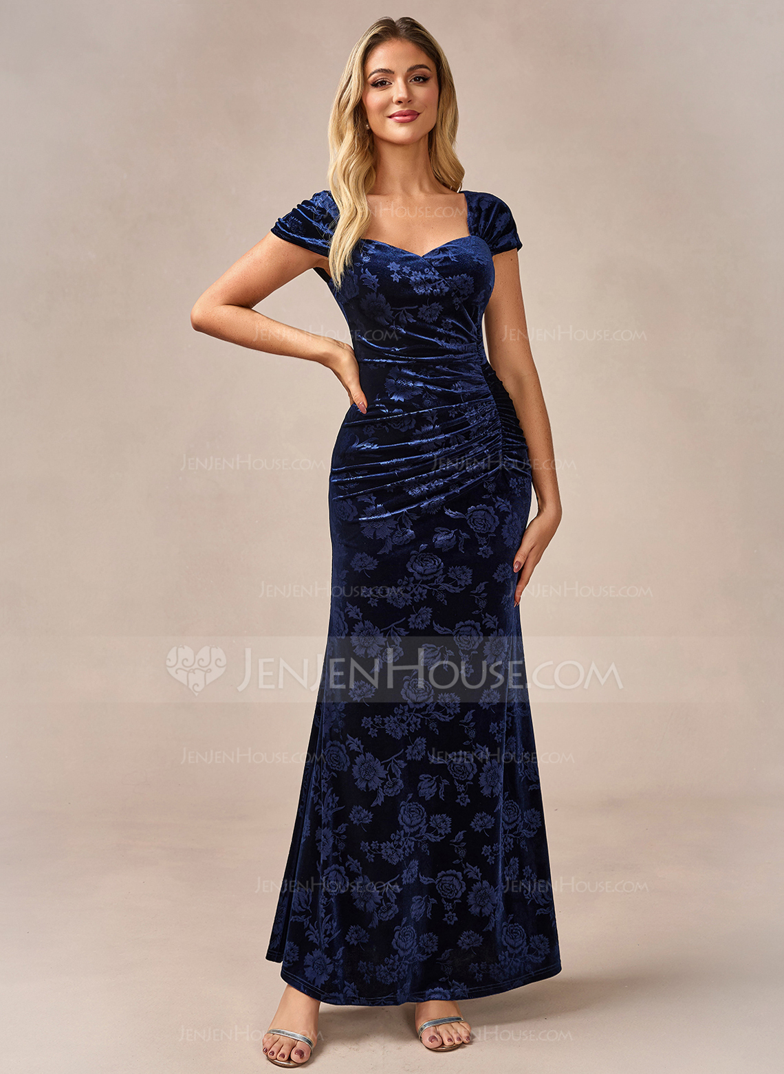 Jacquard Sweetheart Cap Sleeve Trumpet/Mermaid Velvet Maxi Dress 