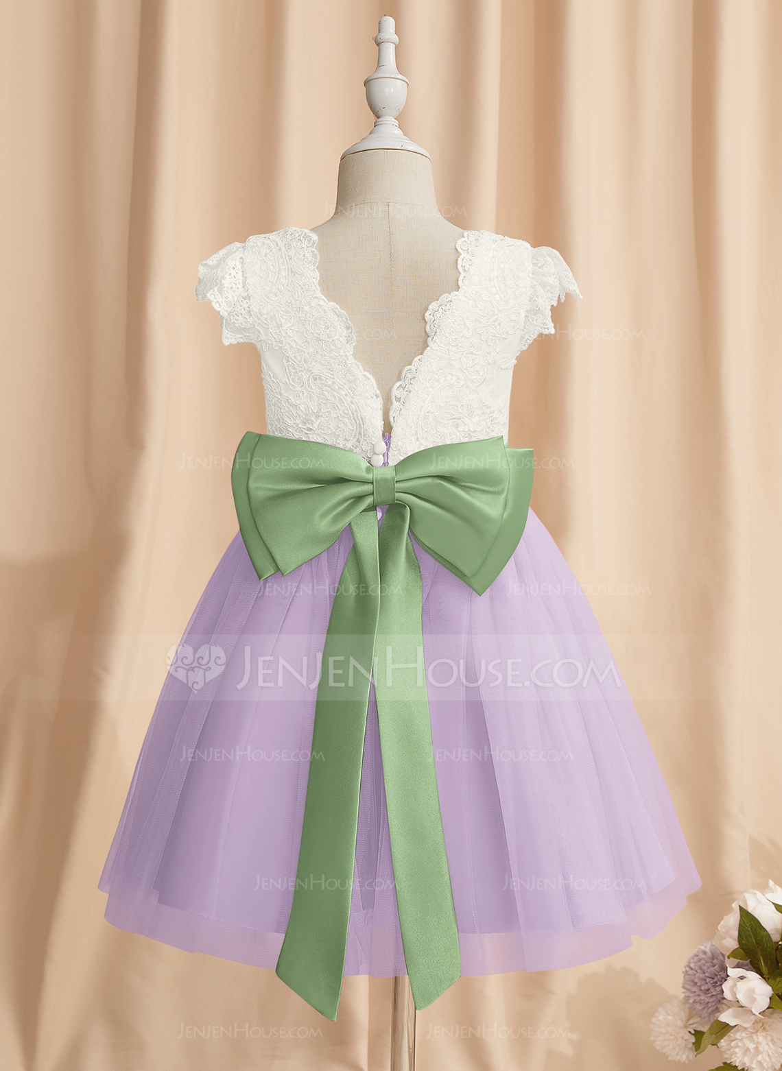 A-line Scoop Knee-Length Tulle Lace Flower Girl Dress With Sash Bow 