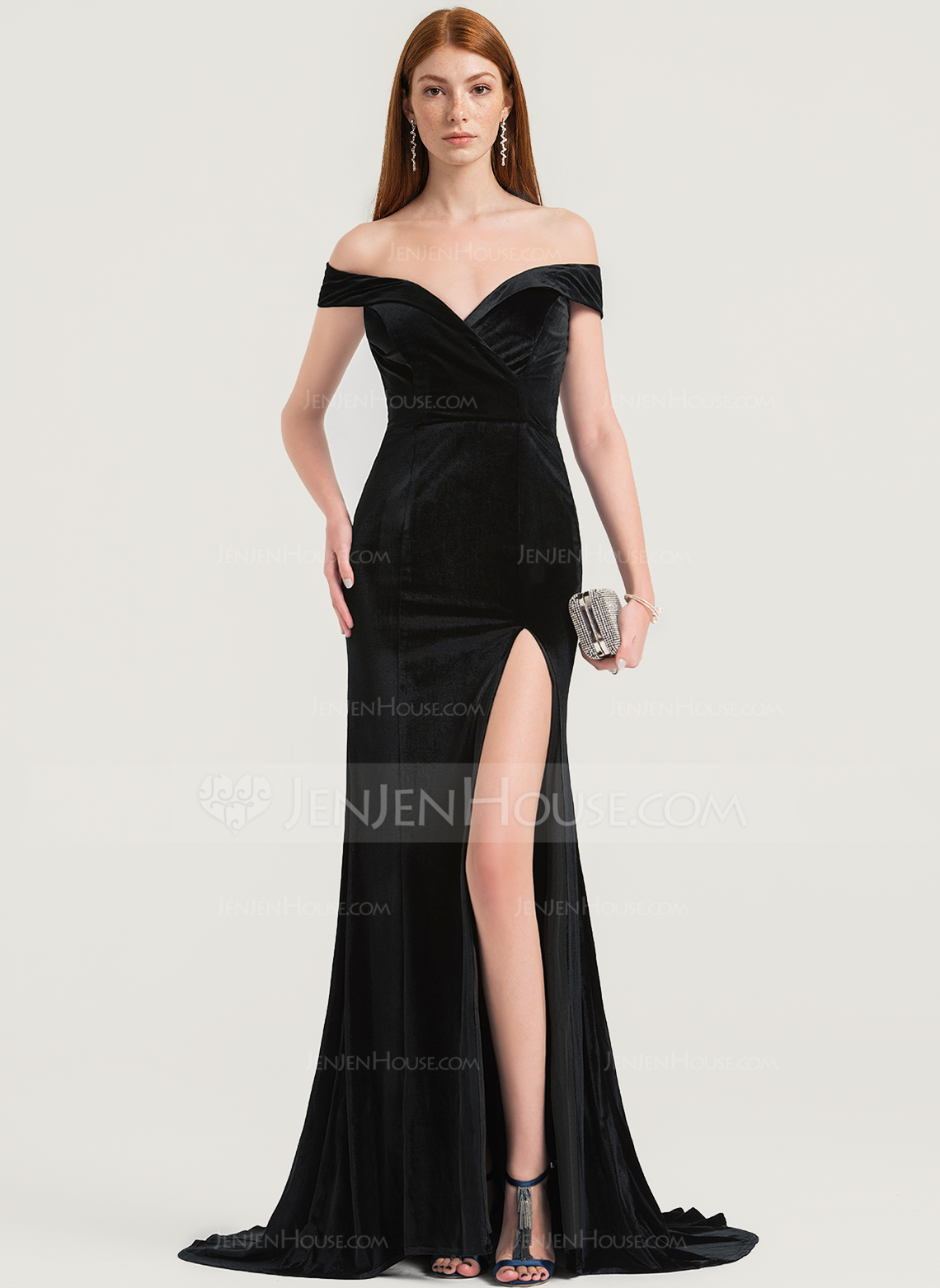 Meerjungfrau-Linie Carmen-Ausschnitt Pinsel-Schleppe Samt Brautjungfernkleid 