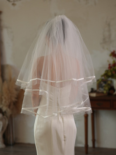 Pearl Satin Cut Edge Two Tier Bridal Short 31" Wedding Veils With Blusher 