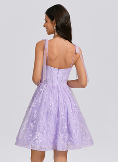 A-line Sweetheart Short Tulle Lace Homecoming Dress With Bow Sequins 