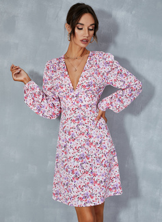 Frynse V-hals Lange ermer A-line kjole Chiffong Mini Motekjoler 