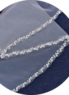 Beading Cut Edge Single Tier Tulle Bridal Fingertip Length Wedding Veils 