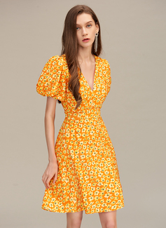 Blomstertrykk V-hals A-line kjole Bomullsblanding Mini Motekjoler 