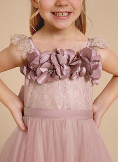 A-line kjole Firkantet hals Gulvlengde Blonder Tyll Brudepikekjole barn med Profilering 3D-blomster 