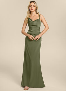 Robe sirène à col bénitier avec fronces en satin mat