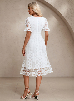 Scoop Short Sleeve Sheath/Column Lace Midi Dress 