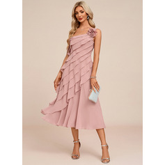 Robe midi à une épaule avec volants en cascade en mousseline