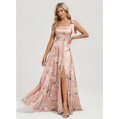 Kleid in A-Linie mit Karree-Ausschnitt aus Matter Satin