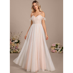 Robe trapèze en dentelle