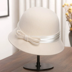 Mulher lã chapéu cloche para igreja com laço para o outono/inverno
