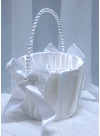 Perlas lazo niña de las flores cesta y pétalos 