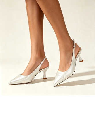 Kvinner Brudesko Satin Flare Heel Spiss tå Bryllupshæler Elegant Ruched Bryllup sko