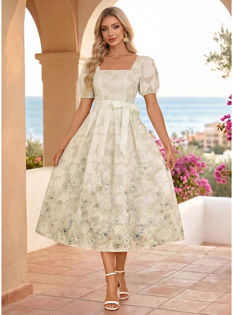 Estampa floral devorê floral midi vestido