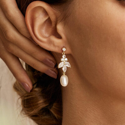 Style classique feuille zircon cubique boucles d'oreilles pendantes mariage bijoux elle