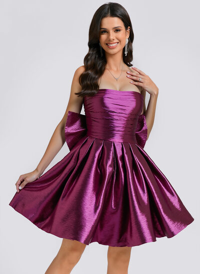 A-line Straight Short Metallic Homecoming Dress With Bow 