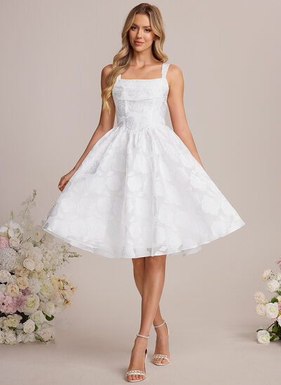 Robe trapèze à col carré en jacquard
