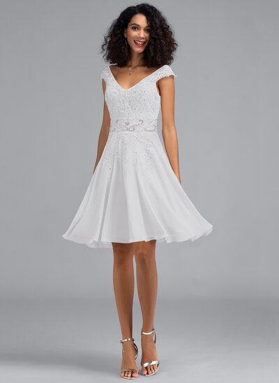 Robe trapèze col v longueur genou mousseline dentelle robe de soirée étudiante avec brodé 