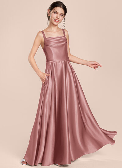 Vestido línea a con plisado de satén elástico