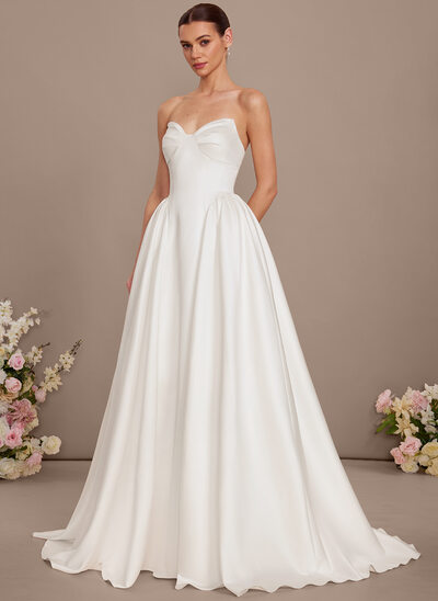 Robe princesse à bustier en satin