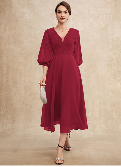 Corte em a plissado chiffon vestido