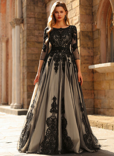 Kleid mit Perlen aus Tüll