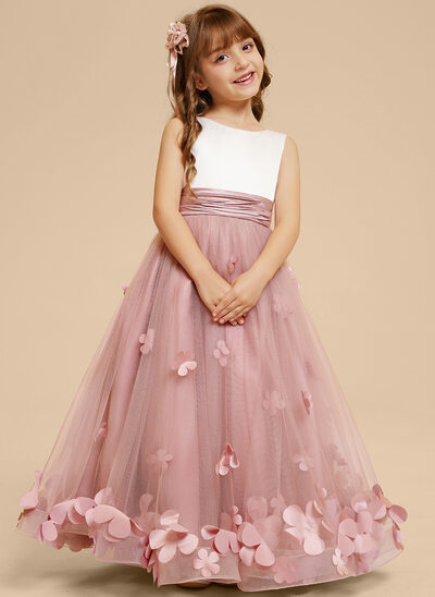 Robe princesse avec fleurs en 3d en tulle
